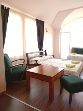 Wild Cherry 2 bedroom Apartament Economy-3